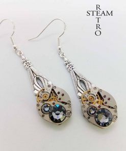Pendientes hechos a mano de inspiración Steampunk con maquinarias de relojes y cristales Swarovski